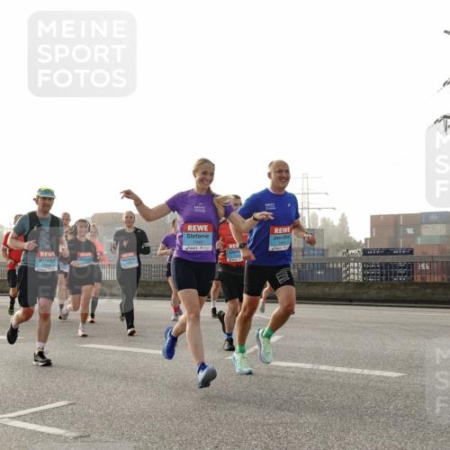 03.10.2026 - Köhlbrandbrückenlauf Michael Burmester http://msf.ph/oto/10764158 03.10.2026 09:16:27 Position 3 1440 meine-sportfotos.de