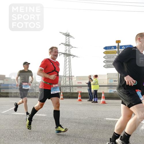 03.10.2026 - Köhlbrandbrückenlauf Michael Burmester http://msf.ph/oto/10764176 03.10.2026 09:16:31 Position 3 2078, 3 meine-sportfotos.de