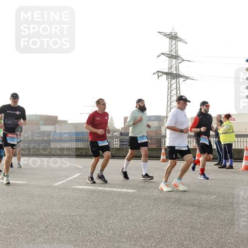 03.10.2026 - Köhlbrandbrückenlauf Michael Burmester http://msf.ph/oto/10764190 03.10.2026 09:16:35 Position 3 3 meine-sportfotos.de