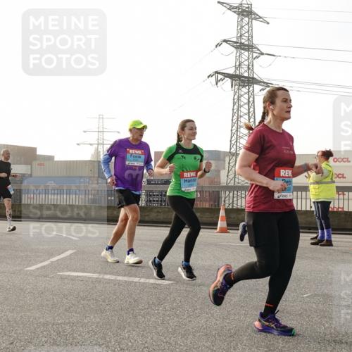 03.10.2026 - Köhlbrandbrückenlauf Michael Burmester http://msf.ph/oto/10764211 03.10.2026 09:16:42 Position 3 42, 395, 3 meine-sportfotos.de