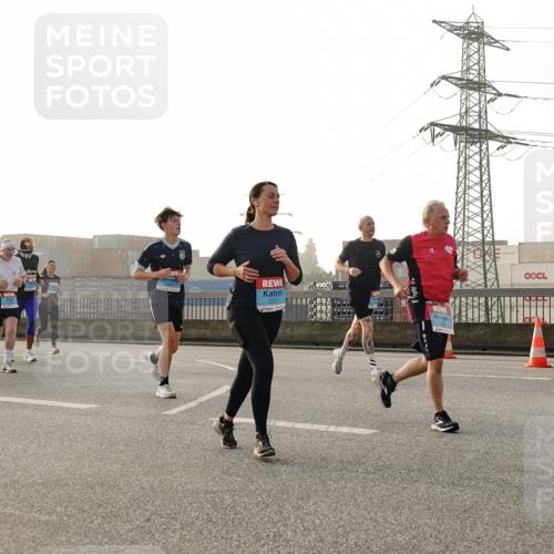 03.10.2026 - Köhlbrandbrückenlauf Michael Burmester http://msf.ph/oto/10764216 03.10.2026 09:16:44 Position 3 1 meine-sportfotos.de