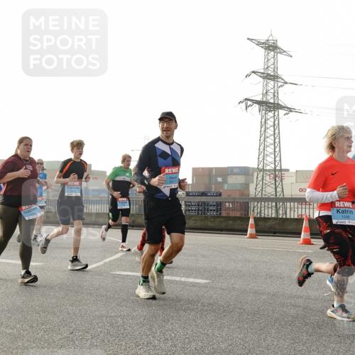 03.10.2026 - Köhlbrandbrückenlauf Michael Burmester http://msf.ph/oto/10764238 03.10.2026 09:16:51 Position 3 3817, 2616, 1546, 3 meine-sportfotos.de