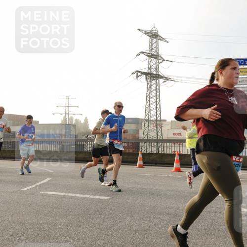 03.10.2026 - Köhlbrandbrückenlauf Michael Burmester http://msf.ph/oto/10764245 03.10.2026 09:16:52 Position 3 3 meine-sportfotos.de
