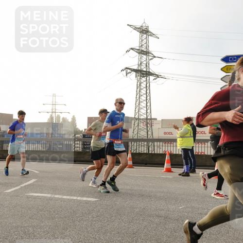 03.10.2026 - Köhlbrandbrückenlauf Michael Burmester http://msf.ph/oto/10764246 03.10.2026 09:16:52 Position 3 1, 50 meine-sportfotos.de