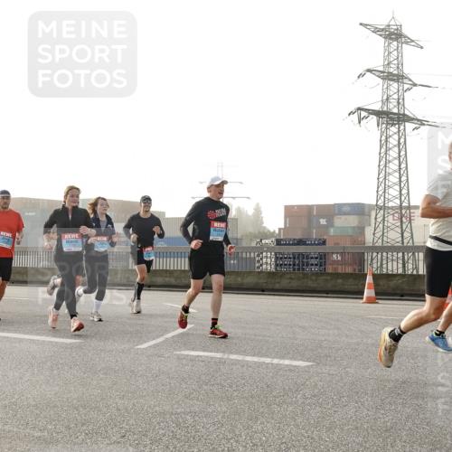 03.10.2026 - Köhlbrandbrückenlauf Michael Burmester http://msf.ph/oto/10764251 03.10.2026 09:16:54 Position 3  meine-sportfotos.de