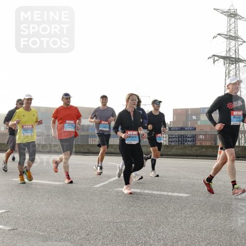 03.10.2026 - Köhlbrandbrückenlauf Michael Burmester http://msf.ph/oto/10764256 03.10.2026 09:16:55 Position 3 3130 meine-sportfotos.de