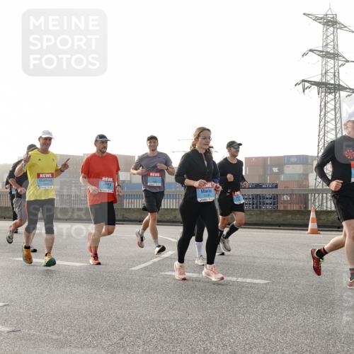 03.10.2026 - Köhlbrandbrückenlauf Michael Burmester http://msf.ph/oto/10764257 03.10.2026 09:16:55 Position 3 3130 meine-sportfotos.de