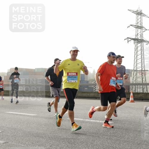 03.10.2026 - Köhlbrandbrückenlauf Michael Burmester http://msf.ph/oto/10764264 03.10.2026 09:16:56 Position 3 2970, 1808 meine-sportfotos.de