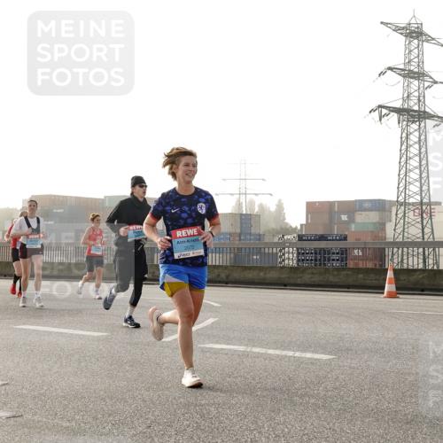 03.10.2026 - Köhlbrandbrückenlauf Michael Burmester http://msf.ph/oto/10764270 03.10.2026 09:16:58 Position 3 2072 meine-sportfotos.de