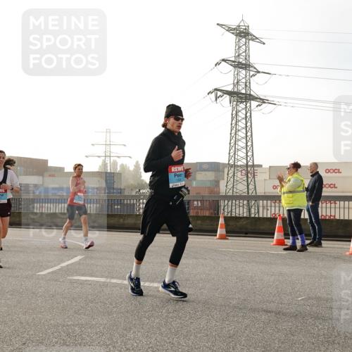 03.10.2026 - Köhlbrandbrückenlauf Michael Burmester http://msf.ph/oto/10764275 03.10.2026 09:16:59 Position 3 1304, 3 meine-sportfotos.de