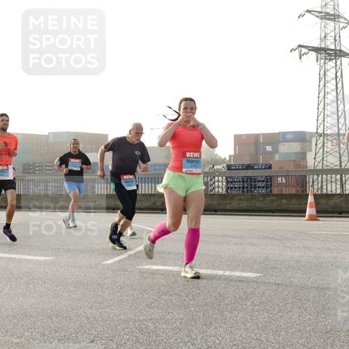 03.10.2026 - Köhlbrandbrückenlauf Michael Burmester http://msf.ph/oto/10764289 03.10.2026 09:17:04 Position 3 9, 2759, 1303 meine-sportfotos.de
