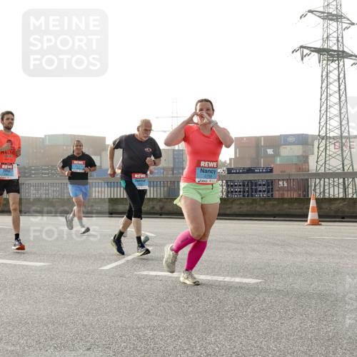 03.10.2026 - Köhlbrandbrückenlauf Michael Burmester http://msf.ph/oto/10764290 03.10.2026 09:17:04 Position 3 9, 2759, 00 meine-sportfotos.de