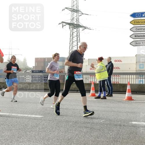 03.10.2026 - Köhlbrandbrückenlauf Michael Burmester http://msf.ph/oto/10764295 03.10.2026 09:17:05 Position 3 9, 1842, 3, 275, 1252 meine-sportfotos.de