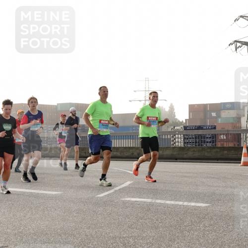 03.10.2026 - Köhlbrandbrückenlauf Michael Burmester http://msf.ph/oto/10764303 03.10.2026 09:17:08 Position 3  meine-sportfotos.de