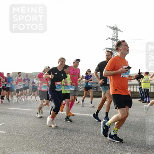 03.10.2026 - Köhlbrandbrückenlauf Michael Burmester http://msf.ph/oto/10764345 03.10.2026 09:17:15 Position 3 3, 1019 meine-sportfotos.de