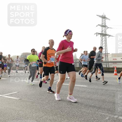 03.10.2026 - Köhlbrandbrückenlauf Michael Burmester http://msf.ph/oto/10764357 03.10.2026 09:17:17 Position 3  meine-sportfotos.de