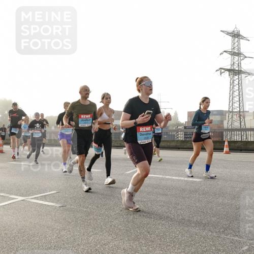 03.10.2026 - Köhlbrandbrückenlauf Michael Burmester http://msf.ph/oto/10764373 03.10.2026 09:17:19 Position 3 2635 meine-sportfotos.de