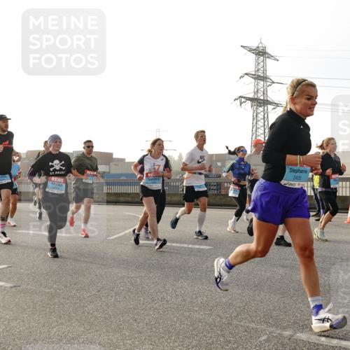 03.10.2026 - Köhlbrandbrückenlauf Michael Burmester http://msf.ph/oto/10764386 03.10.2026 09:17:21 Position 3 2054, 7, 2420, 3 meine-sportfotos.de