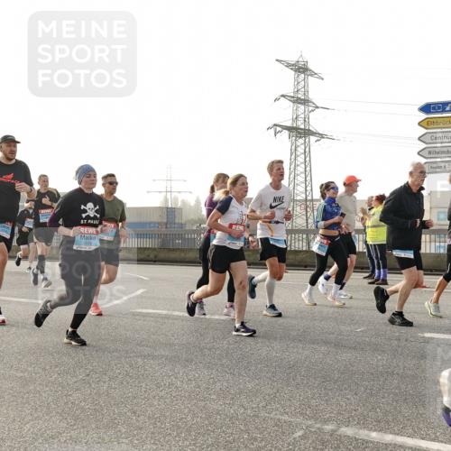 03.10.2026 - Köhlbrandbrückenlauf Michael Burmester http://msf.ph/oto/10764393 03.10.2026 09:17:22 Position 3 2054 meine-sportfotos.de