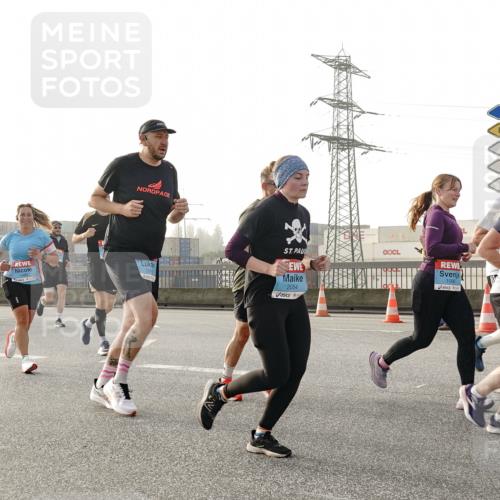 03.10.2026 - Köhlbrandbrückenlauf Michael Burmester http://msf.ph/oto/10764396 03.10.2026 09:17:22 Position 3 2054, 3, 1090 meine-sportfotos.de
