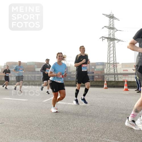 03.10.2026 - Köhlbrandbrückenlauf Michael Burmester http://msf.ph/oto/10764401 03.10.2026 09:17:23 Position 3 1482, 3 meine-sportfotos.de
