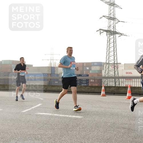 03.10.2026 - Köhlbrandbrückenlauf Michael Burmester http://msf.ph/oto/10764409 03.10.2026 09:17:25 Position 3 2479 meine-sportfotos.de