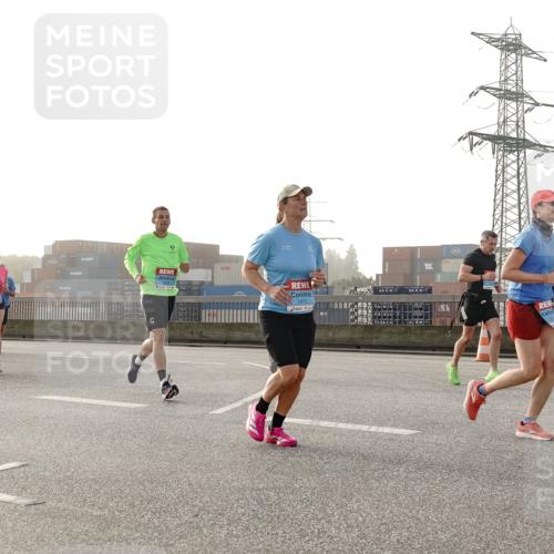 03.10.2026 - Köhlbrandbrückenlauf Michael Burmester http://msf.ph/oto/10764437 03.10.2026 09:17:30 Position 3  meine-sportfotos.de