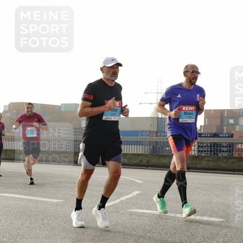 03.10.2026 - Köhlbrandbrückenlauf Michael Burmester http://msf.ph/oto/10764471 03.10.2026 09:17:37 Position 3 2559, 1181, 1184 meine-sportfotos.de
