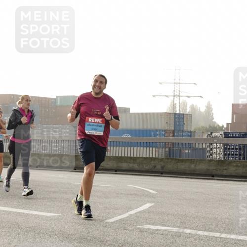 03.10.2026 - Köhlbrandbrückenlauf Michael Burmester http://msf.ph/oto/10764473 03.10.2026 09:17:38 Position 3 2445, 42, 195, 3004 meine-sportfotos.de
