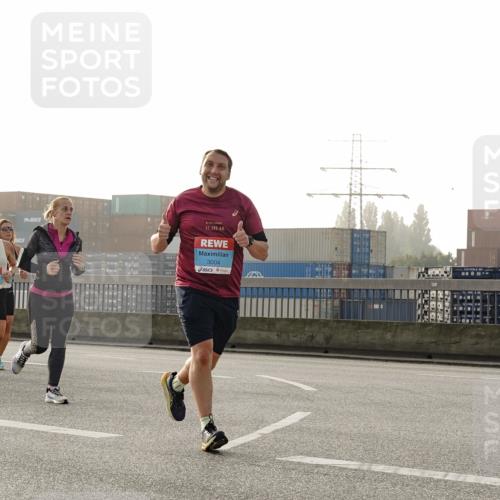 03.10.2026 - Köhlbrandbrückenlauf Michael Burmester http://msf.ph/oto/10764475 03.10.2026 09:17:38 Position 3 42, 195, 3004 meine-sportfotos.de