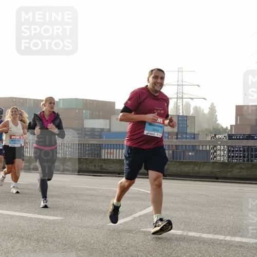 03.10.2026 - Köhlbrandbrückenlauf Michael Burmester http://msf.ph/oto/10764480 03.10.2026 09:17:39 Position 3 1535, 42, 195, 3004 meine-sportfotos.de