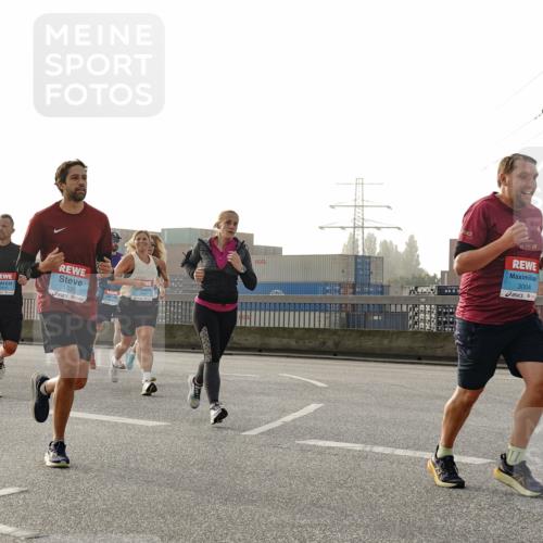 03.10.2026 - Köhlbrandbrückenlauf Michael Burmester http://msf.ph/oto/10764482 03.10.2026 09:17:39 Position 3 1535, 2445, 42, 195, 3004 meine-sportfotos.de