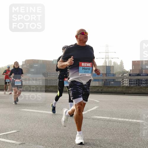 03.10.2026 - Köhlbrandbrückenlauf Michael Burmester http://msf.ph/oto/10764505 03.10.2026 09:17:42 Position 3 2502, 2566 meine-sportfotos.de