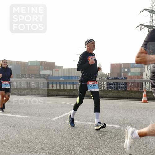 03.10.2026 - Köhlbrandbrückenlauf Michael Burmester http://msf.ph/oto/10764509 03.10.2026 09:17:43 Position 3 1955, 1781, 2502 meine-sportfotos.de
