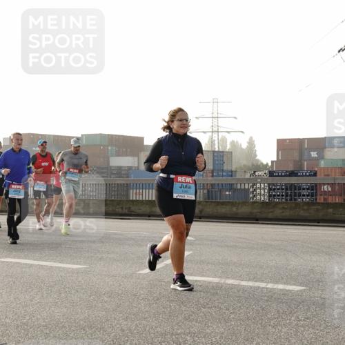 03.10.2026 - Köhlbrandbrückenlauf Michael Burmester http://msf.ph/oto/10764513 03.10.2026 09:17:44 Position 3 1955 meine-sportfotos.de