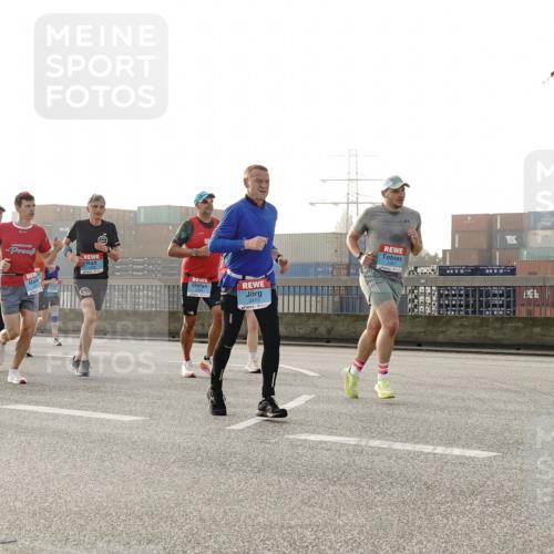 03.10.2026 - Köhlbrandbrückenlauf Michael Burmester http://msf.ph/oto/10764521 03.10.2026 09:17:46 Position 3 2413 meine-sportfotos.de