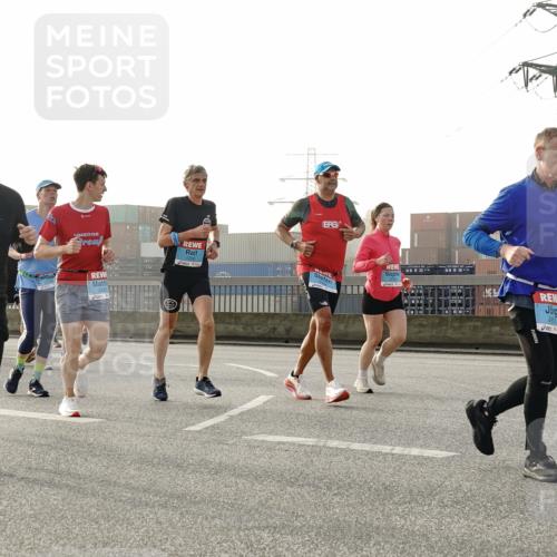 03.10.2026 - Köhlbrandbrückenlauf Michael Burmester http://msf.ph/oto/10764529 03.10.2026 09:17:47 Position 3 2950, 1208 meine-sportfotos.de