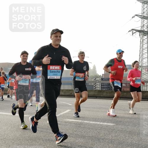 03.10.2026 - Köhlbrandbrückenlauf Michael Burmester http://msf.ph/oto/10764531 03.10.2026 09:17:48 Position 3 2849, 2950 meine-sportfotos.de