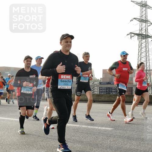 03.10.2026 - Köhlbrandbrückenlauf Michael Burmester http://msf.ph/oto/10764533 03.10.2026 09:17:48 Position 3 2849, 2950 meine-sportfotos.de