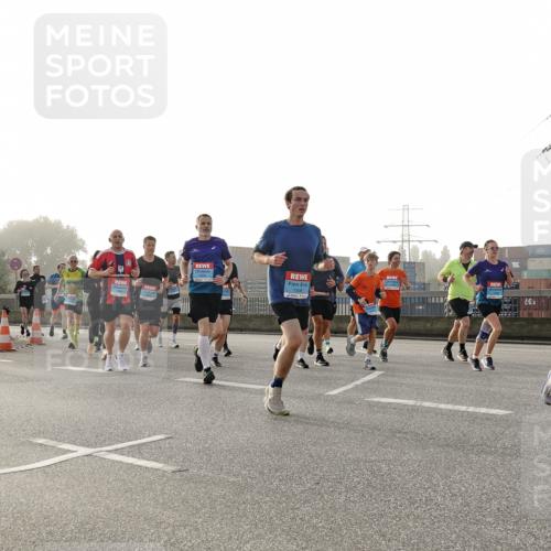 03.10.2026 - Köhlbrandbrückenlauf Michael Burmester http://msf.ph/oto/10764549 03.10.2026 09:17:50 Position 3 2511 meine-sportfotos.de