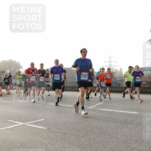03.10.2026 - Köhlbrandbrückenlauf Michael Burmester http://msf.ph/oto/10764551 03.10.2026 09:17:50 Position 3 1836, 2511 meine-sportfotos.de