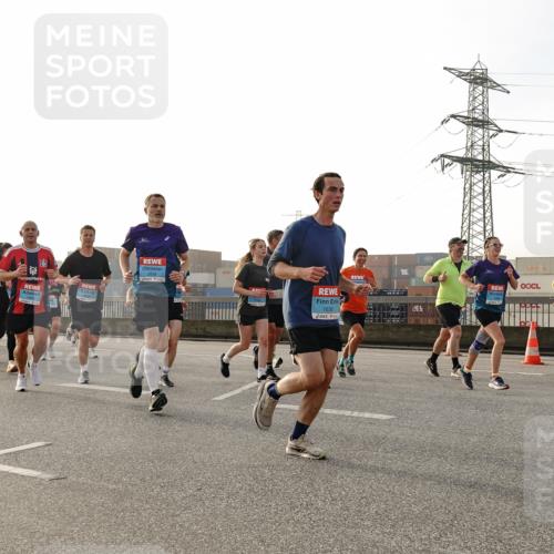 03.10.2026 - Köhlbrandbrückenlauf Michael Burmester http://msf.ph/oto/10764555 03.10.2026 09:17:51 Position 3 2659, 1836 meine-sportfotos.de