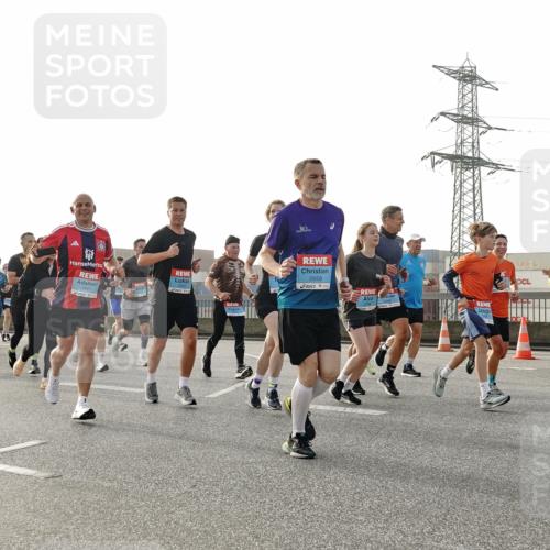 03.10.2026 - Köhlbrandbrückenlauf Michael Burmester http://msf.ph/oto/10764563 03.10.2026 09:17:52 Position 3 2659, 183 meine-sportfotos.de