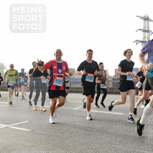 03.10.2026 - Köhlbrandbrückenlauf Michael Burmester http://msf.ph/oto/10764565 03.10.2026 09:17:52 Position 3 2063, 2659 meine-sportfotos.de