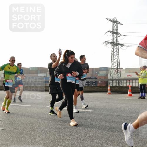 03.10.2026 - Köhlbrandbrückenlauf Michael Burmester http://msf.ph/oto/10764580 03.10.2026 09:17:54 Position 3 2412, 2063 meine-sportfotos.de