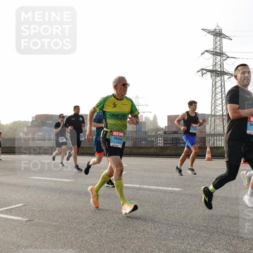 03.10.2026 - Köhlbrandbrückenlauf Michael Burmester http://msf.ph/oto/10764588 03.10.2026 09:17:54 Position 3 1201, 2505 meine-sportfotos.de