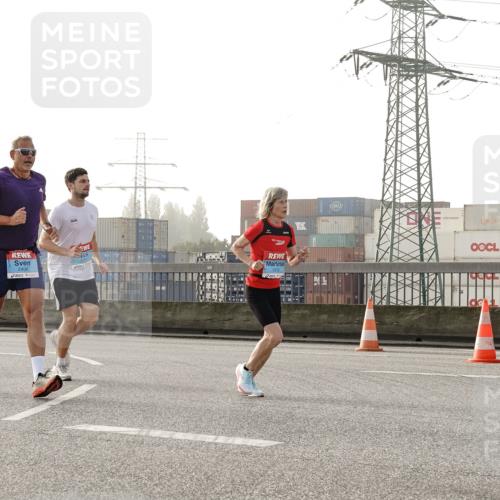 03.10.2026 - Köhlbrandbrückenlauf Michael Burmester http://msf.ph/oto/10764612 03.10.2026 09:17:59 Position 3 2404 meine-sportfotos.de