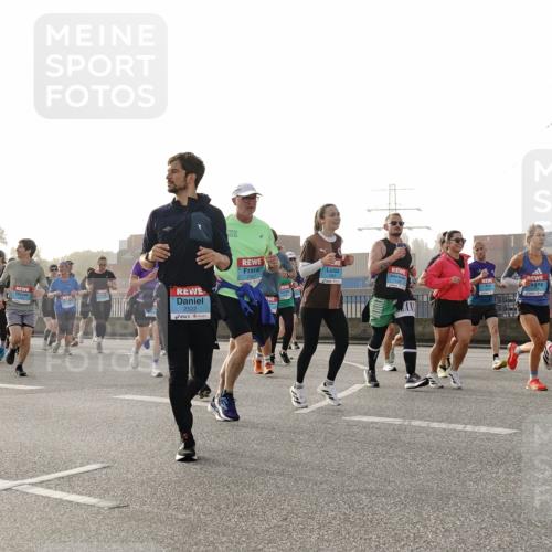 03.10.2026 - Köhlbrandbrückenlauf Michael Burmester http://msf.ph/oto/10764644 03.10.2026 09:18:03 Position 3 2522, 1879 meine-sportfotos.de