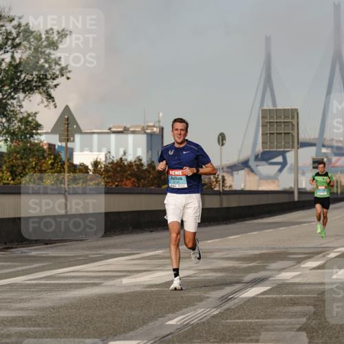 03.10.2026 - Köhlbrandbrückenlauf Michael Burmester http://msf.ph/oto/10764662 03.10.2026 09:35:34 Position 3 2131 meine-sportfotos.de