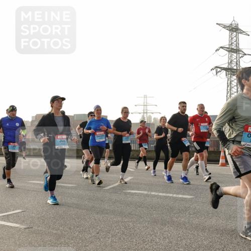 03.10.2026 - Köhlbrandbrückenlauf Michael Burmester http://msf.ph/oto/10764668 03.10.2026 09:18:07 Position 3 2593 meine-sportfotos.de